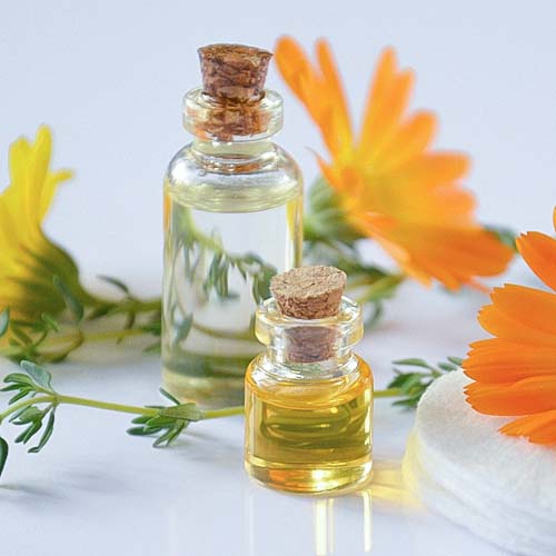 aromathérapie pot de crème composés aromatiques extraits de plantespharmacie Huynh